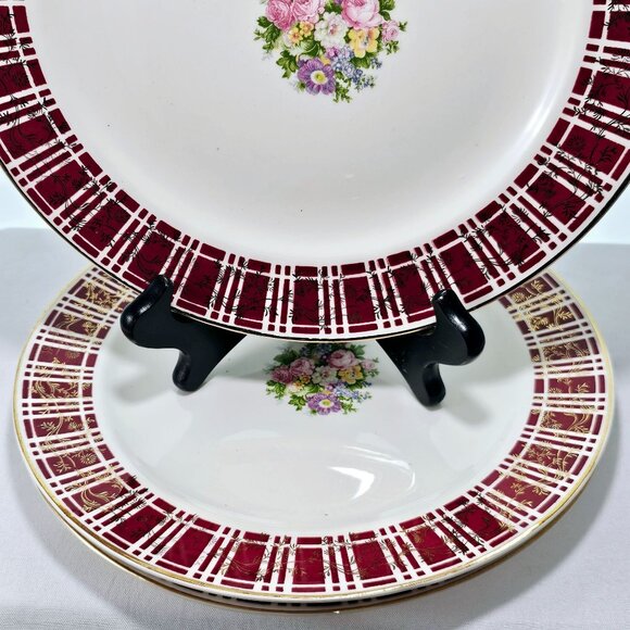 Homer Laughlin Piccadilly Dinner Plates 10" 3pc red rim gold floral center 1942 - Picture 3 of 9